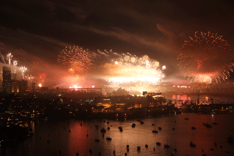New Year fireworks over Sydney Harbour